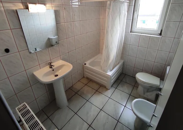 Mewa Bed & Breakfast *